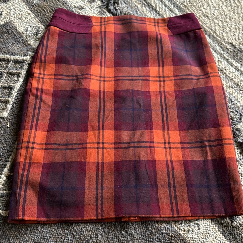 Limited plaid pencil midi skirt sz 8